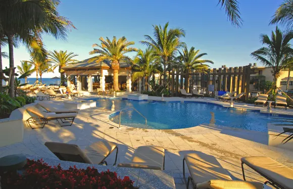 金普頓維洛海灘Spa酒店