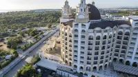 J'Adore Deluxe Hotel & Spa