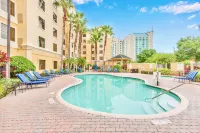 Cozy Apartment w Pool and Hot Tub - Near Disney Hotels in Orange County