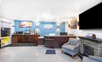 Oceanside Inn & Suites, a Days Inn by Wyndham