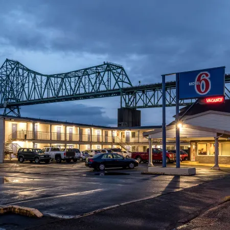 Motel 6 Astoria, or