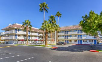 Motel 6 Phoenix, AZ - West