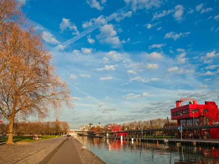 Mercure Paris 19 Philharmonie La Villette Отели рядом с достопримечательностью «Paris Event Center»