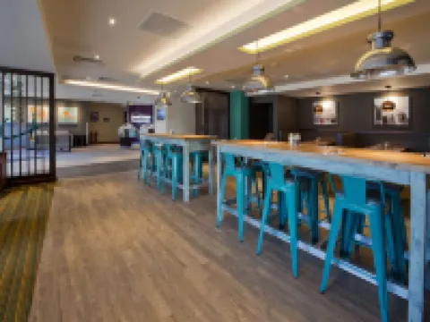 斯勞中心南普瑞米爾酒店 斯勞酒店