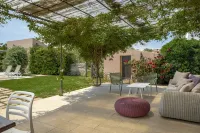 Villa Bouganville Con Piscina by Wonderful Italy
