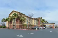 Holiday Inn Express Woodland