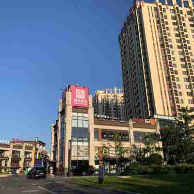 養馬島龍湖疊院三室2衛度假別墅（濱海東路分店） Hotel Exterior