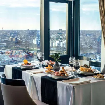 Radisson Montevideo Victoria Plaza Hotel