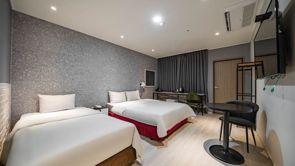 Andong Queen Hotel
