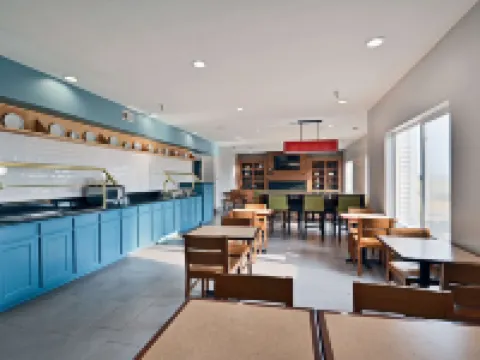 Country Inn & Suites by Radisson, Bloomington-Normal Airport, IL Hotels in Bloomington