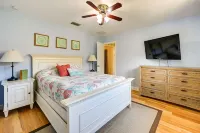 Pet-Friendly Naples Vacation Rental Near Beach! - Wifi