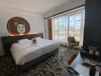 Fletcher Hotel-Restaurant ByZoo Emmen - parkir