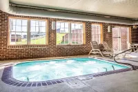 Comfort Suites Hotel and Conference Center - Hot Tub
