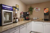 Super 8 by Wyndham Richmond Airport VA - breakfast