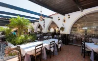 Coralli Apartments - breakfast