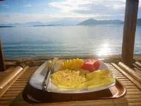 Alden Beach House Hotels in Sekotong Barat