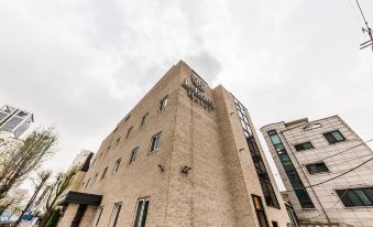 Taereung Leblanc Hotel