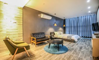 Eumseong Chungbukyeoksindosi H Motel