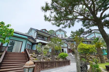 Jeju Ocean House Отели рядом с достопримечательностью «Norimae»