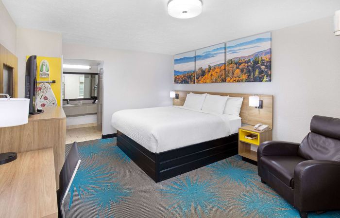 Days Inn by Wyndham Savannah