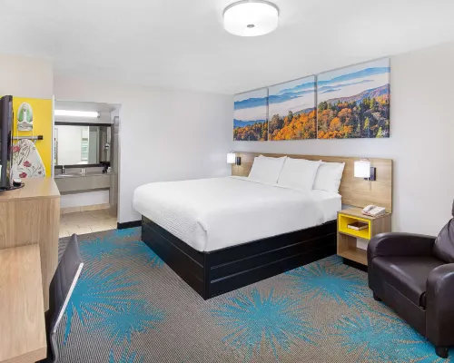 Days Inn by Wyndham Savannah Hotels in Hardin County