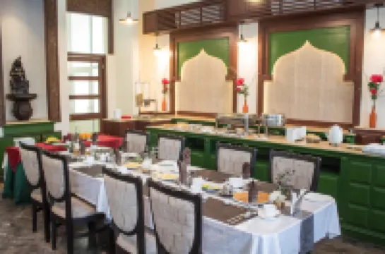 Balaram Palace Resort Hotels in Banaskantha