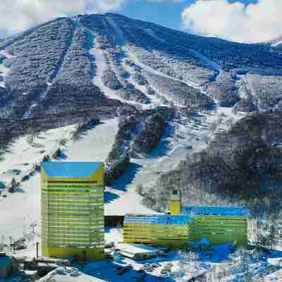 ANAクラウンプラザリゾート安比高原 Hotel Exterior