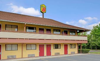 Super 8 by Wyndham Cincinnati/Springdale Oh