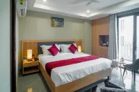 Saltstayz Select - Golf Course Road & Sector 57