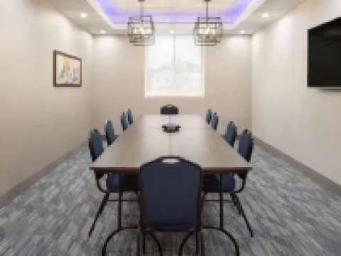 La Quinta Inn & Suites by Wyndham Williston/Burlington ウィリストンのホテル