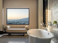 InterContinental CHIANG MAI THE MAE PING by IHG - Bathtub