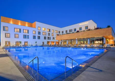 mk | hotel tirana Отели рядом с достопримечательностью «Castle of Kruja»