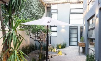 Delightful Rose Confy Loft Downtown