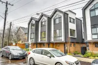 Modern Seattle Townhome: Walk to Light Rail! Các khách sạn gần Link Light Rail - Tukwila Station