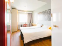 Ibis Elche Hotels in Elche