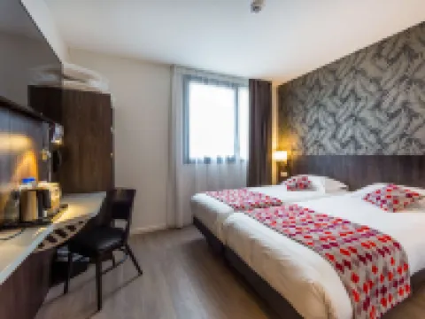 Brit Hotel - Hotel de l'Hippodrome Hotels in Ploermel