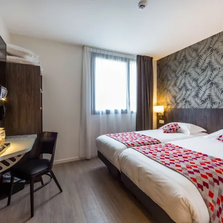 Brit Hotel - Hotel de l'Hippodrome