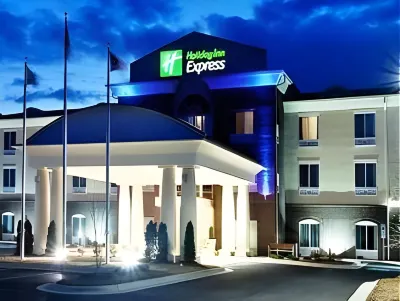 Holiday Inn Express Pembroke