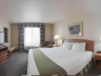 Holiday Inn Express & Suites Greensburg Hotels in Unity Township
