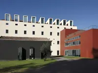 HD | Duecitânia Design Hotel Hotels in 