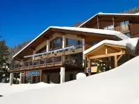 Hotel Alpen Roc Hotels near Crystal Spa, La Clusaz