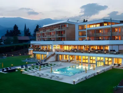 Biohotel Theiner's Garten Hotels in Tisens