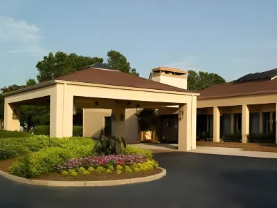 Courtyard Atlanta Northlake Hotels in Tucker