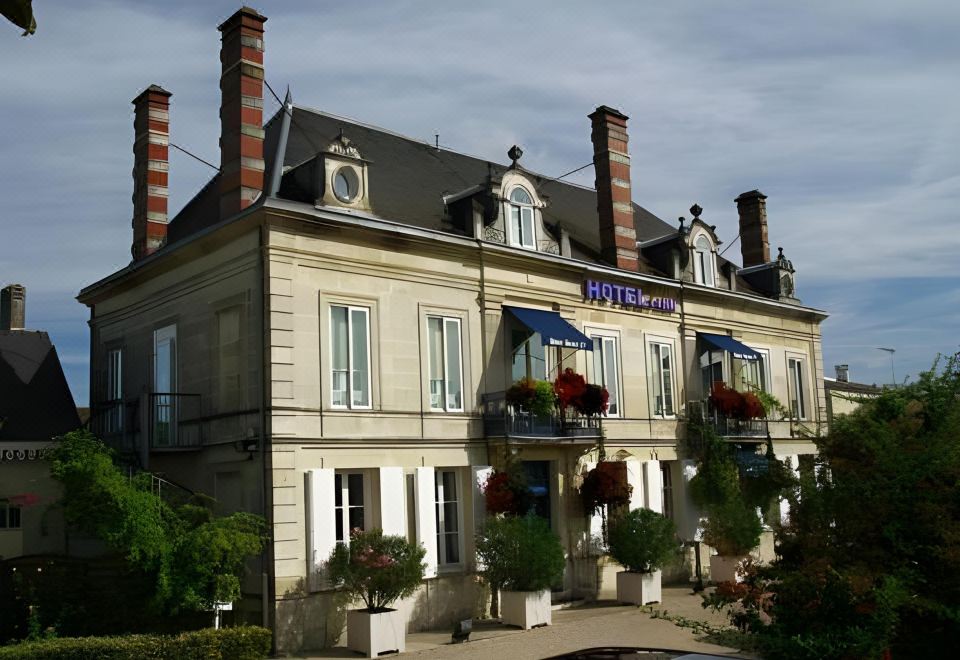 hotel overview picture