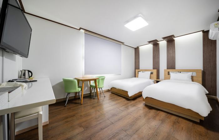 Gwangyang Raon Hotel