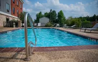 Holiday Inn Express & Suites Center by IHG