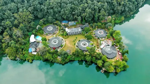 Fishtail Lodge by Annapurna - Luxury