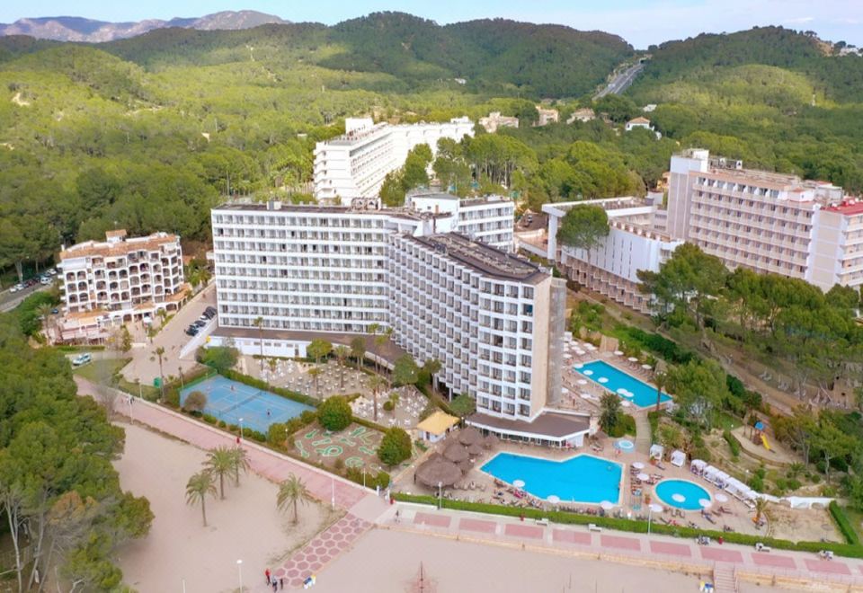 hotel overview picture