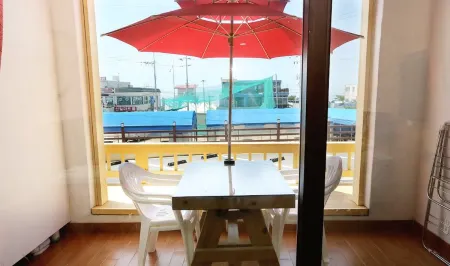 Taean Sunset Ocean Pension Отели рядом с достопримечательностью «Mallip'o-haesuyokchang»