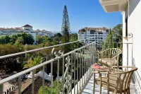 Hard Rock Hotel Marbella – Puerto Banús - con vistas al mar
